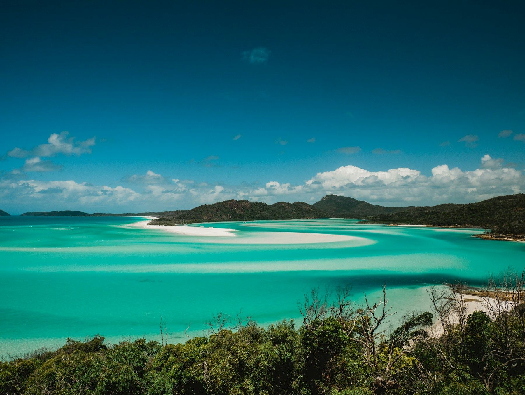 Hill Inlet and its turquoise tidal sands on Whitsunday Island